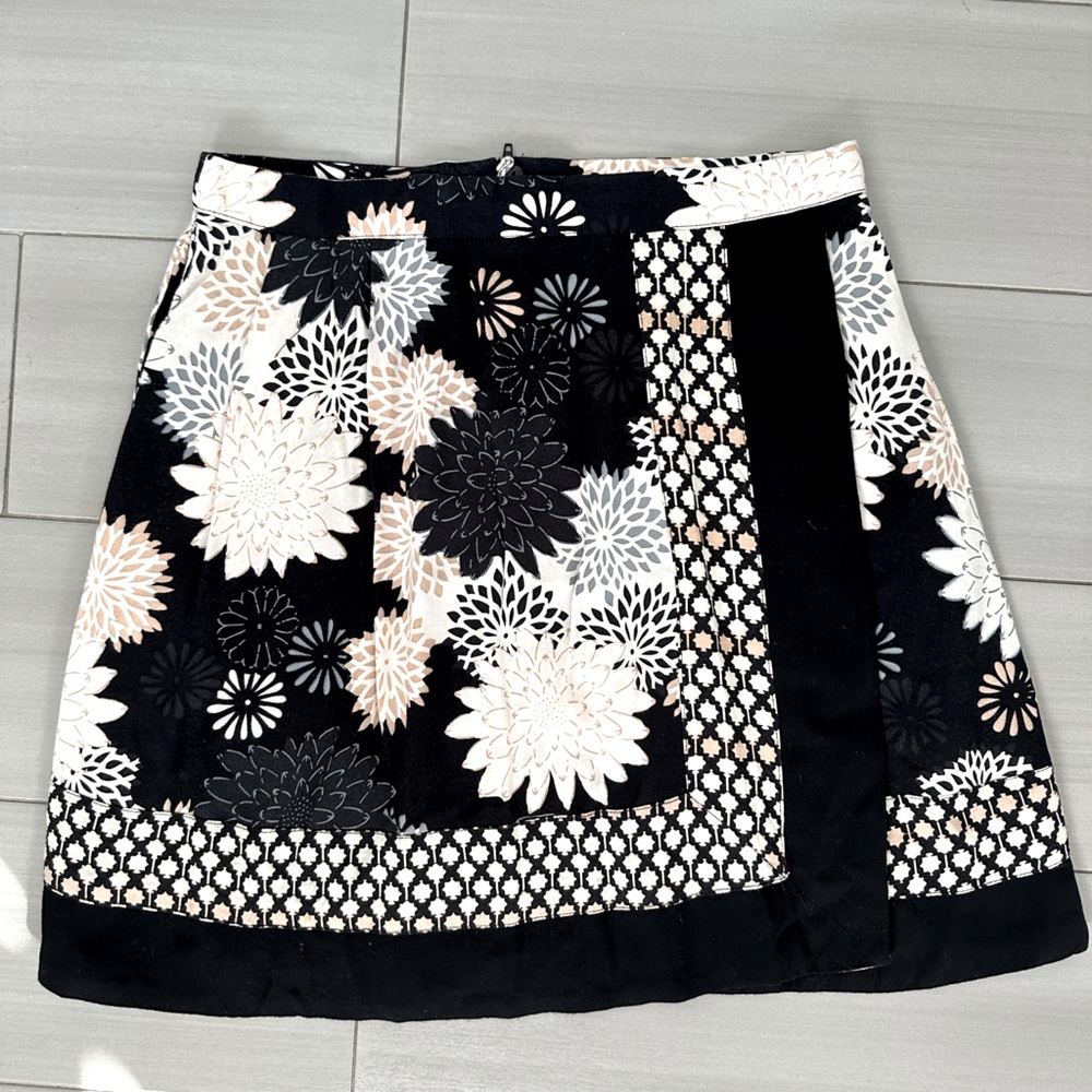 H&M Floral split front mini skirt